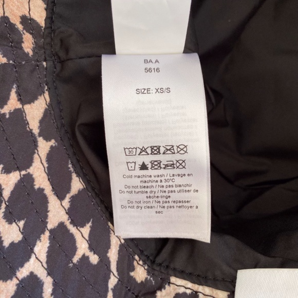 NEW Ganni Recycled Tech Bucket Hat Leopard XS/S - Picture 15 of 16